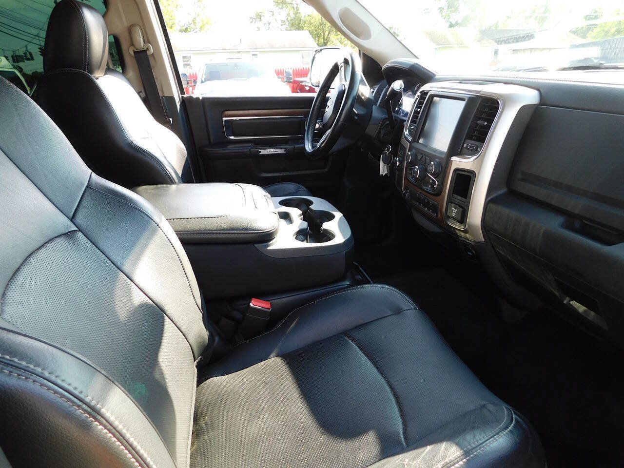 Used 2014 RAM 2500 Laramie AWD/4WD image 32
