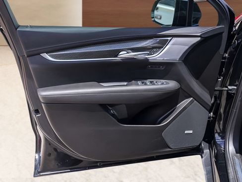 Used 2022 Cadillac XT5 Sportv AWD/4WD image 24