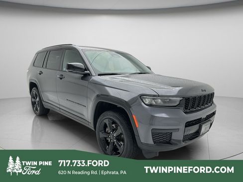 Used 2023 Jeep Grand Cherokee L Laredo AWD/4WD image 1