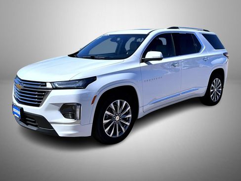 Used 2023 Chevrolet Traverse Premier AWD/4WD image 1