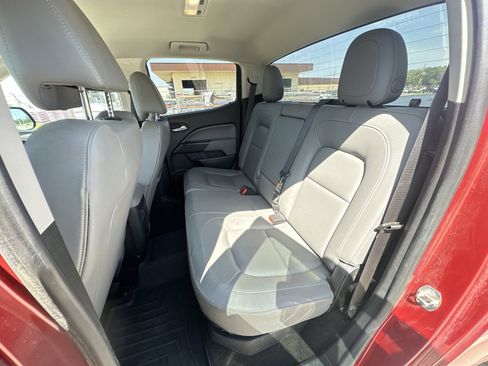 Certified 2015 Chevrolet Colorado LT w/ Luxury Package AWD/4WD image 24