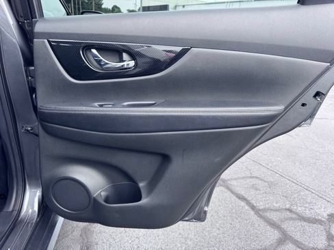 Used 2019 Nissan Rogue SL AWD/4WD image 27