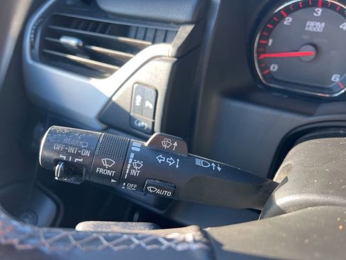 Used 2016 GMC Yukon SLE w/ HD Trailering Package image 13