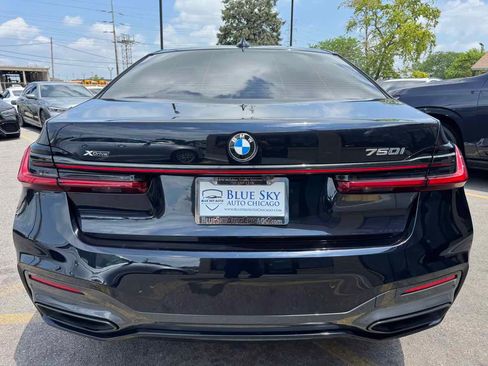 Used 2021 BMW 750i xDrive w/ Executive Package AWD/4WD image 6