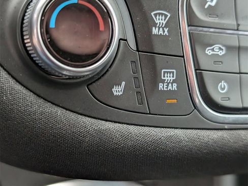 Used 2024 Chevrolet Malibu LT image 17