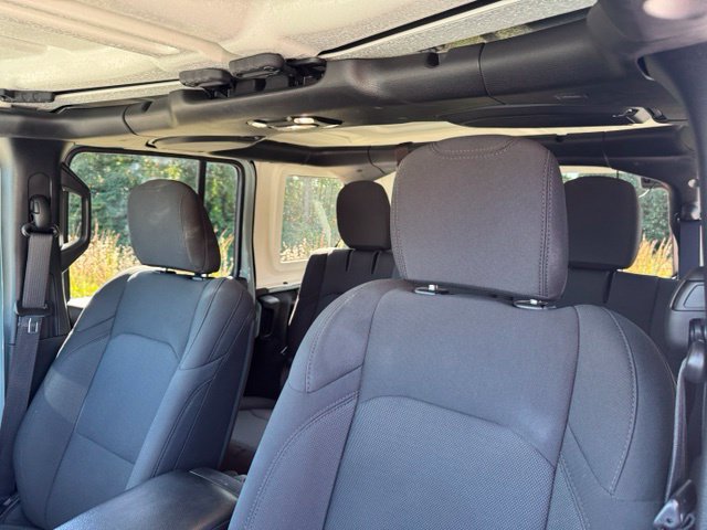 Used 2023 Jeep Wrangler Unlimited w/ Cold Weather Group AWD/4WD image 26