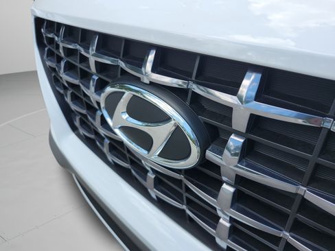 Certified 2026 Hyundai Venue SEL FWD image 24