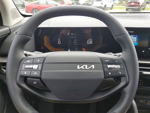 New 2026 Kia Sportage LX image 10