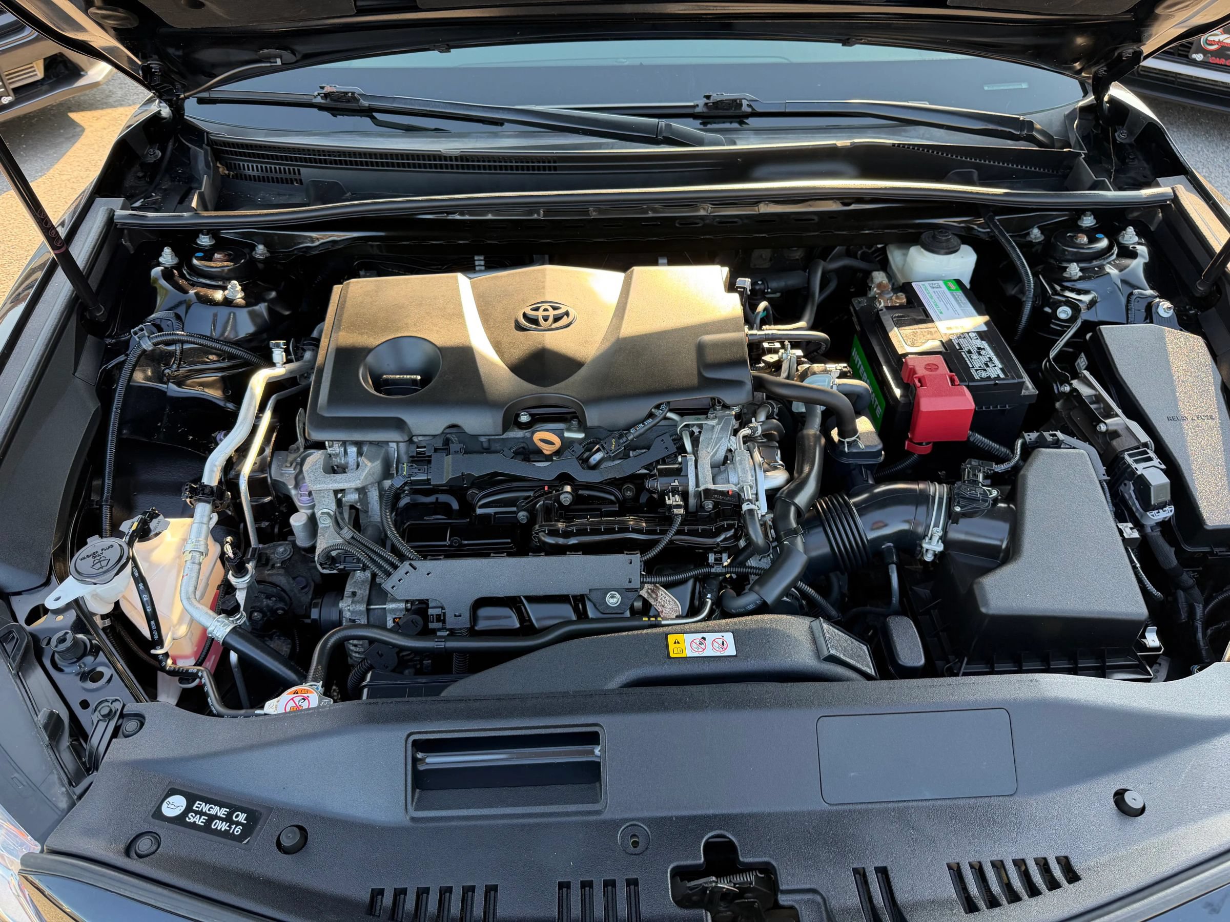 Used 2020 Toyota Camry SE w/ Convenience Package FWD image 29