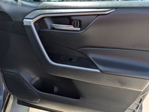 Certified 2025 Toyota RAV4 SE AWD/4WD image 32