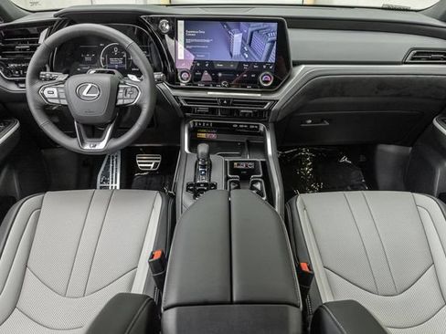 New 2026 Lexus TX 500h AWD image 6