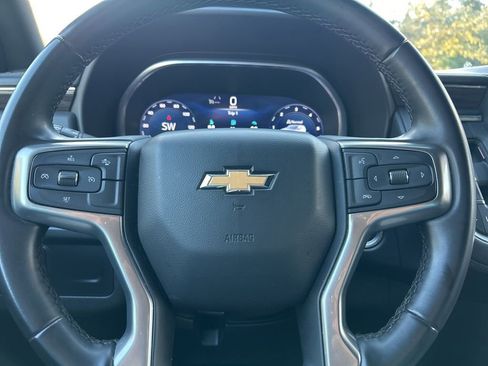Used 2023 Chevrolet Suburban LT image 23