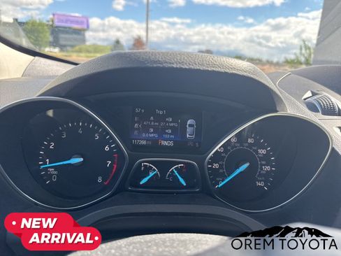 Used 2018 Ford Escape Titanium image 10