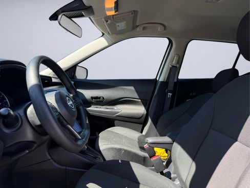 Used 2025 Nissan Kicks Play S FWD image 13