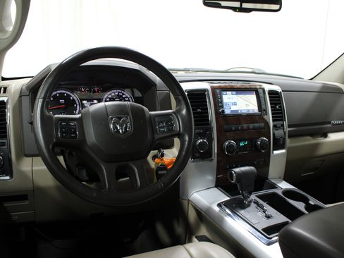 Used 2012 RAM 1500 Laramie AWD/4WD image 2