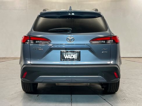Certified 2022 Toyota Corolla Cross XLE w/ Convenience Package AWD/4WD image 5