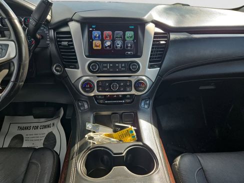 Used 2019 GMC Yukon XL SLT image 11