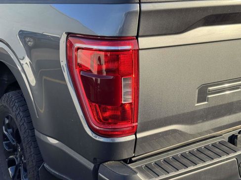 Used 2022 Ford F150 XLT w/ XLT Black Appearance Package image 9