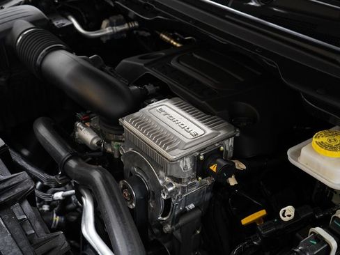 New 2026 RAM 1500 Express AWD/4WD image 34