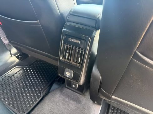 Used 2024 Jeep Compass Trailhawk AWD/4WD image 22