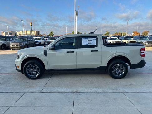 New 2025 Ford Maverick XLT w/ Equipment Group 301A image 2