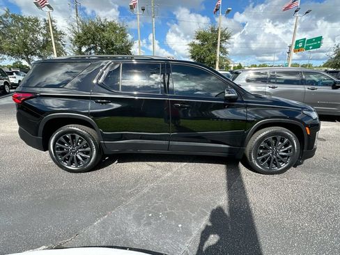 Certified 2023 Chevrolet Traverse RS FWD image 4