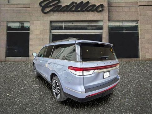 Used 2023 Lincoln Navigator Black Label AWD/4WD image 3
