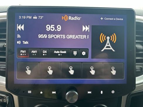 Used 2019 RAM 1500 Warlock AWD/4WD image 22