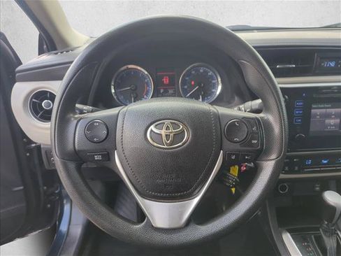 Used 2017 Toyota Corolla LE FWD image 11