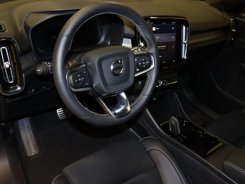 Used 2021 Volvo XC40 P8 Recharge AWD/4WD image 21