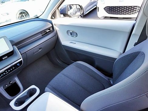 Used 2024 Hyundai Ioniq 5 SEL RWD image 21