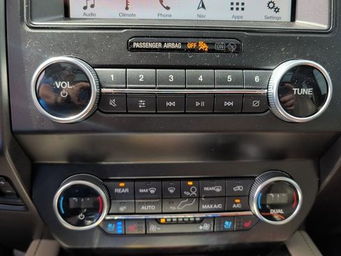 Used 2019 Ford Expedition Limited w/ Equipment Group 301A image 14