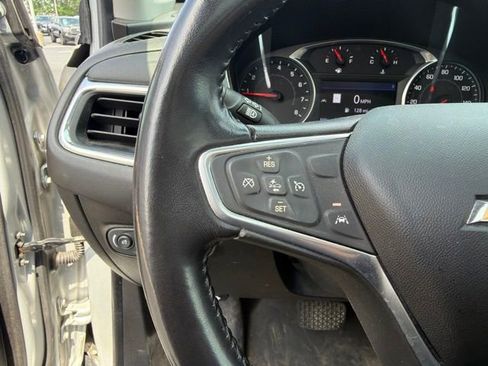 Used 2020 Chevrolet Equinox LT FWD image 28