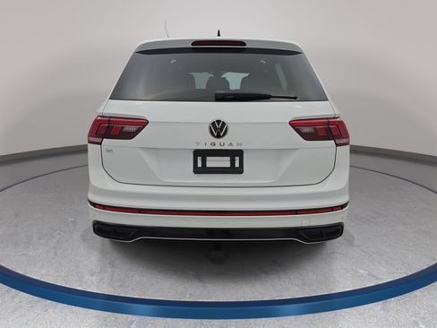 Certified 2024 Volkswagen Tiguan SE R-Line FWD image 6