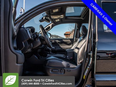 Used 2023 Toyota Tacoma TRD Sport w/ TRD Premium Sport Package image 16