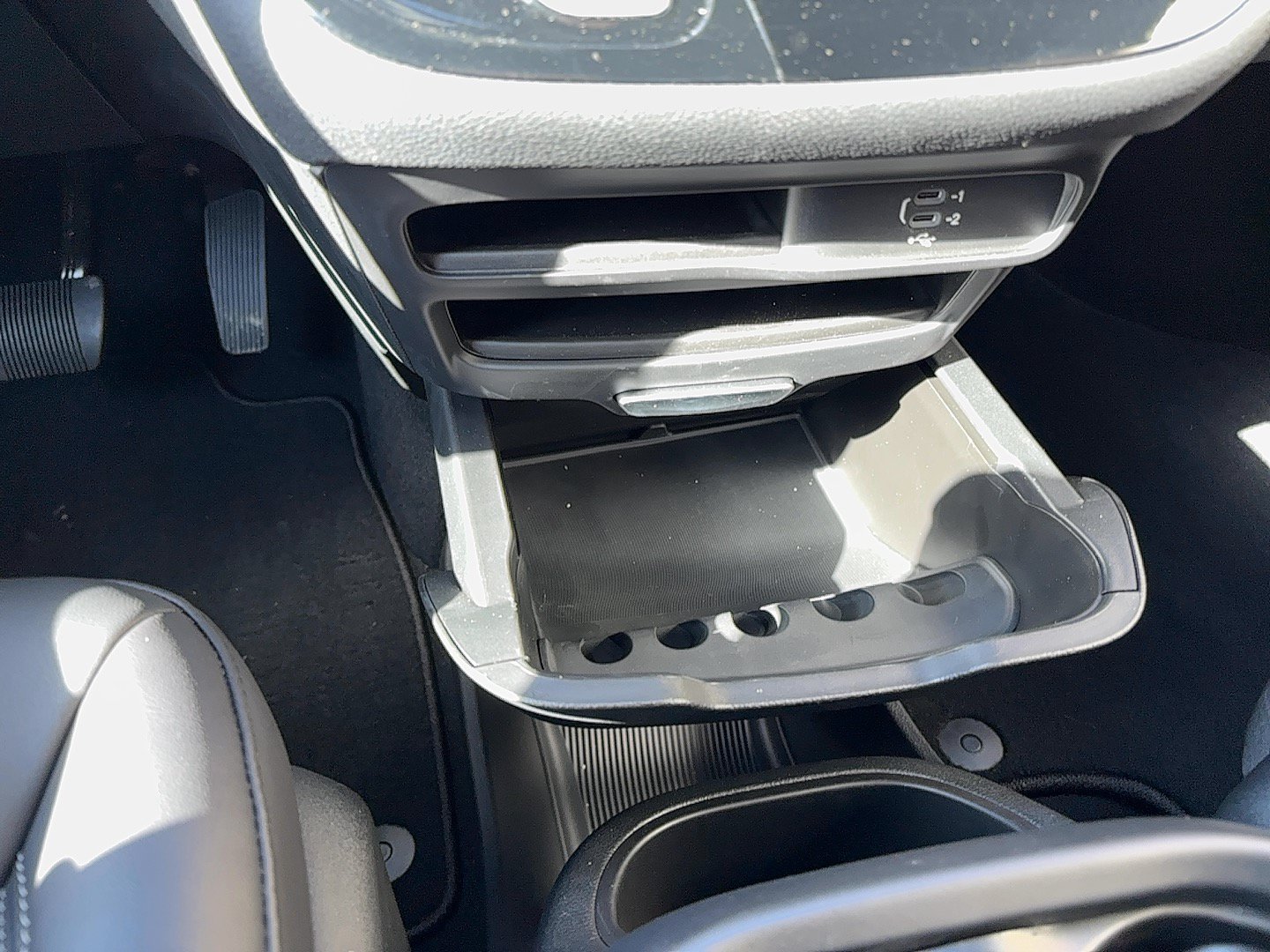 New 2026 Chrysler Pacifica Select AWD/4WD image 27