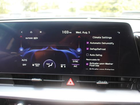 Certified 2025 Kia Sportage SX Prestige AWD/4WD image 31