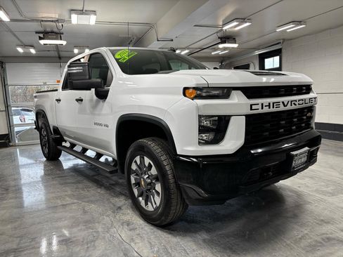 Used 2021 Chevrolet Silverado 2500 Custom w/ Custom Value Package AWD/4WD image 2