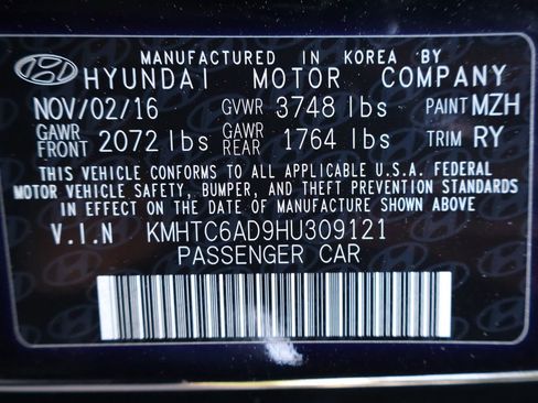 Used 2017 Hyundai Veloster FWD image 43