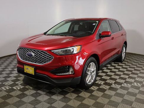 Certified 2023 Ford Edge SEL w/ Convenience Package AWD/4WD image 3