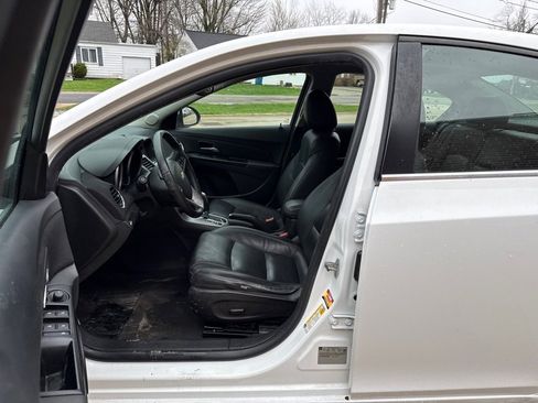 Used 2014 Chevrolet Cruze LT image 10