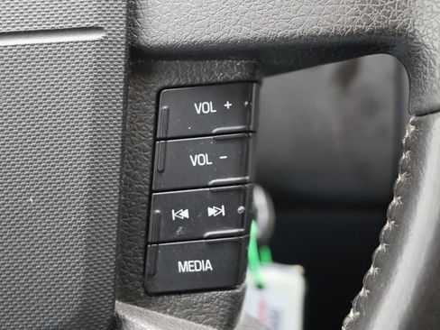 Used 2010 Ford Edge SEL image 19