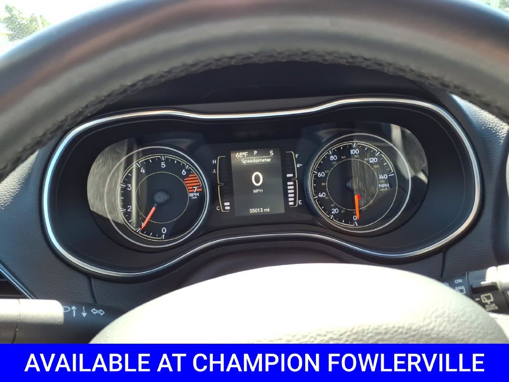 Used 2021 Jeep Cherokee Latitude Plus AWD/4WD image 18