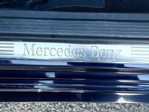 Used 2011 Mercedes-Benz E 350 4MATIC Wagon image 27