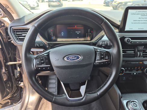 Used 2023 Ford Escape Active AWD/4WD image 19