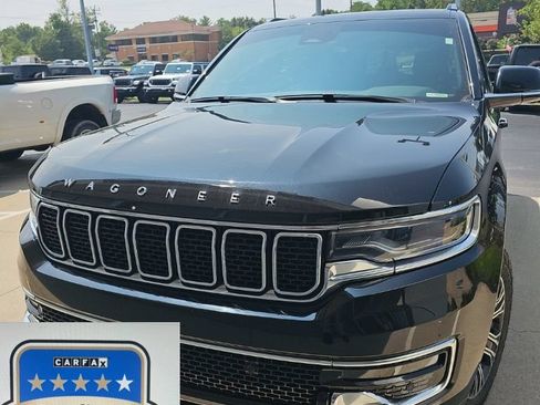 Used 2023 Jeep Wagoneer 4WD w/ Premium Group I image 1