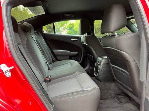 Used 2015 Dodge Charger SXT RWD image 20