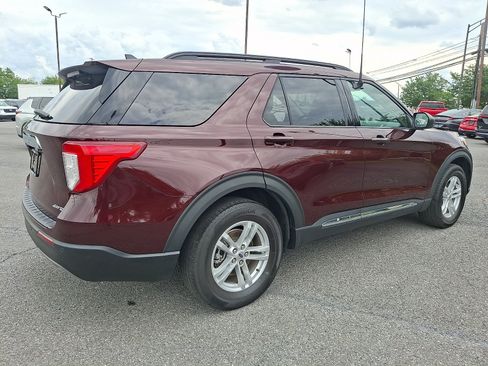 Used 2022 Ford Explorer XLT w/ Equipment Group 202A AWD/4WD image 6