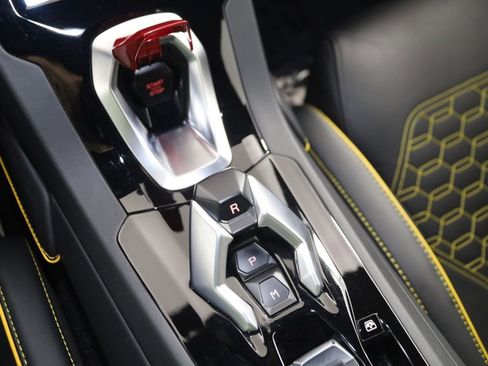 Used 2023 Lamborghini Huracan EVO image 8