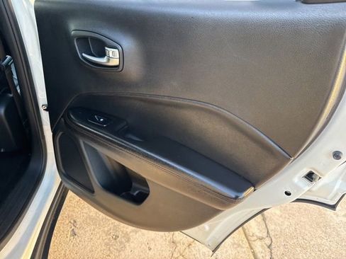 Used 2020 Jeep Compass Limited image 24